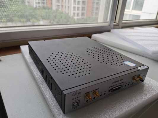 Αγορά Εξελικτικό ενσωματωμένο 120MHz καθορισμένο λογισμικό ραδιόφωνο υψηλής επίδοσης SDR USRP 2950 online manufacture
